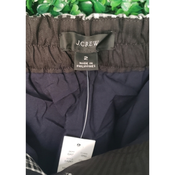 9. J. Crew Pull-on straight-leg pant in check - Picture 5 of 6